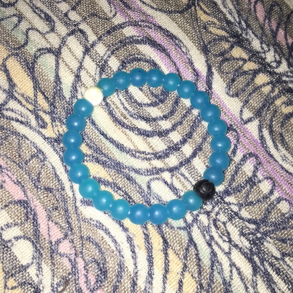 3 Lokai Bracelets - Picture 4 of 5